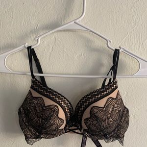 VS | Very Sexy Push-Up | Like New | 32B